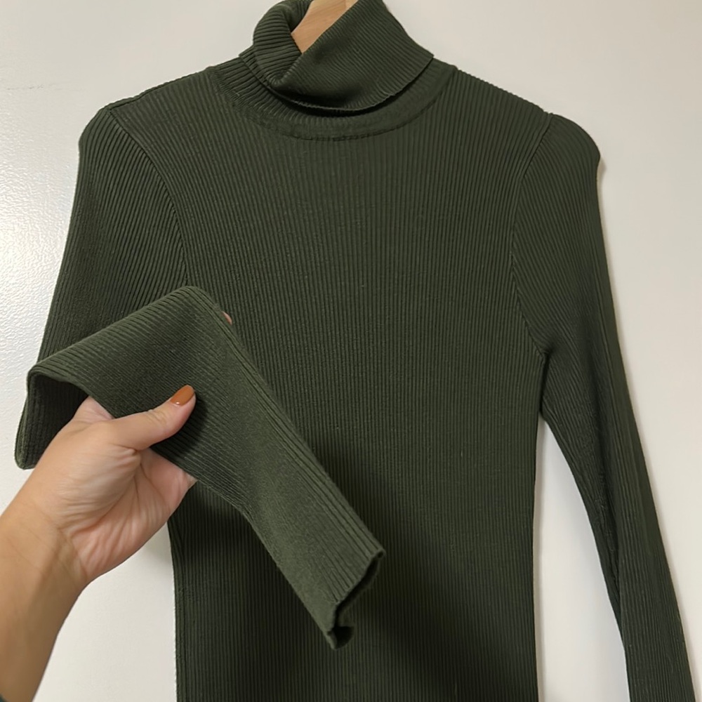 Turtle Neck MIDI Dress